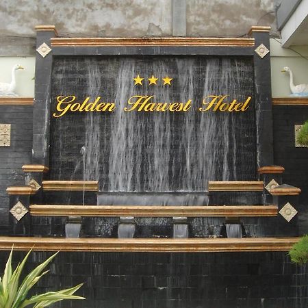 Golden Harvest Hotel Jambi Kültér fotó